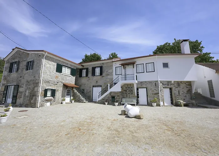 Quinta Da Bouca - Casa Cangas Дом отдыха Вали-ди-Камбра